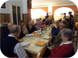 Guarda al ristorante di perlo (4)